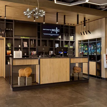Ibis Beresteiska Готель 3*