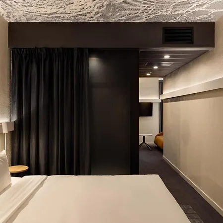 Готель Ibis Beresteiska 3*